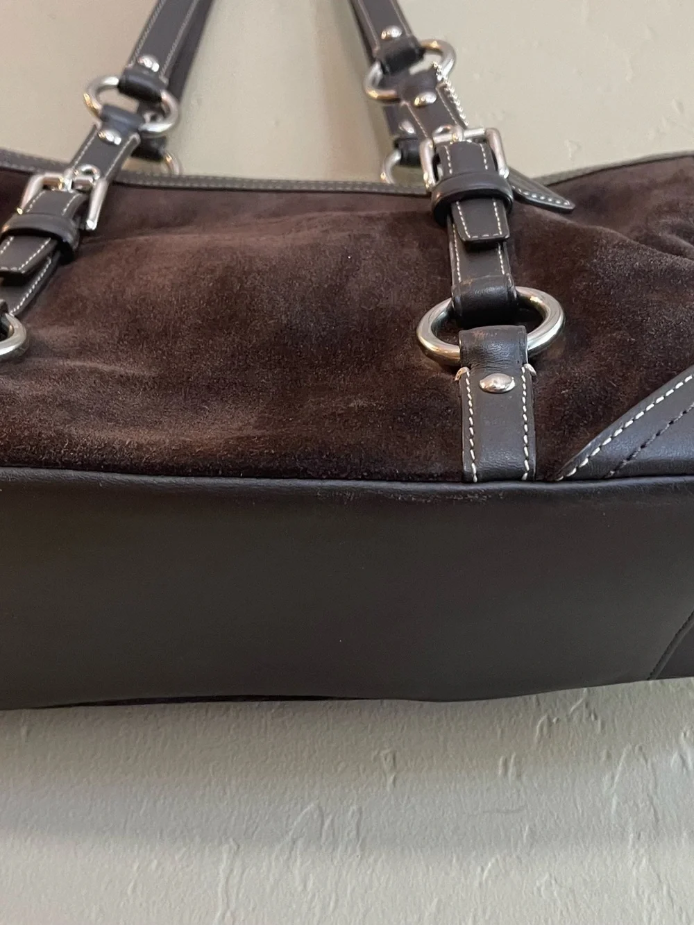 Coach hamptons suede